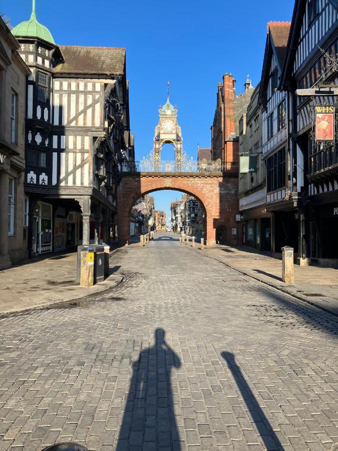 Central Chester Bedrooms Eksteriør bilde